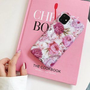 [❤️️Sales] NEW iPhone 13/12/11/Pro/Max/XR Glossy Shell Rose case